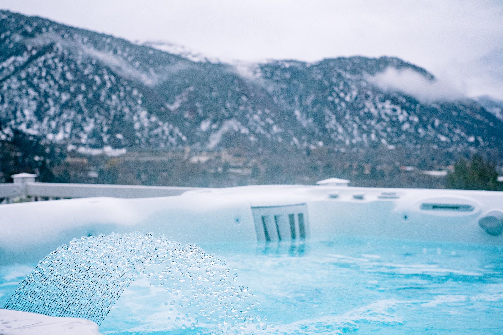 Hot Tubbing in the New Year: Usher in Fresh Beginnings